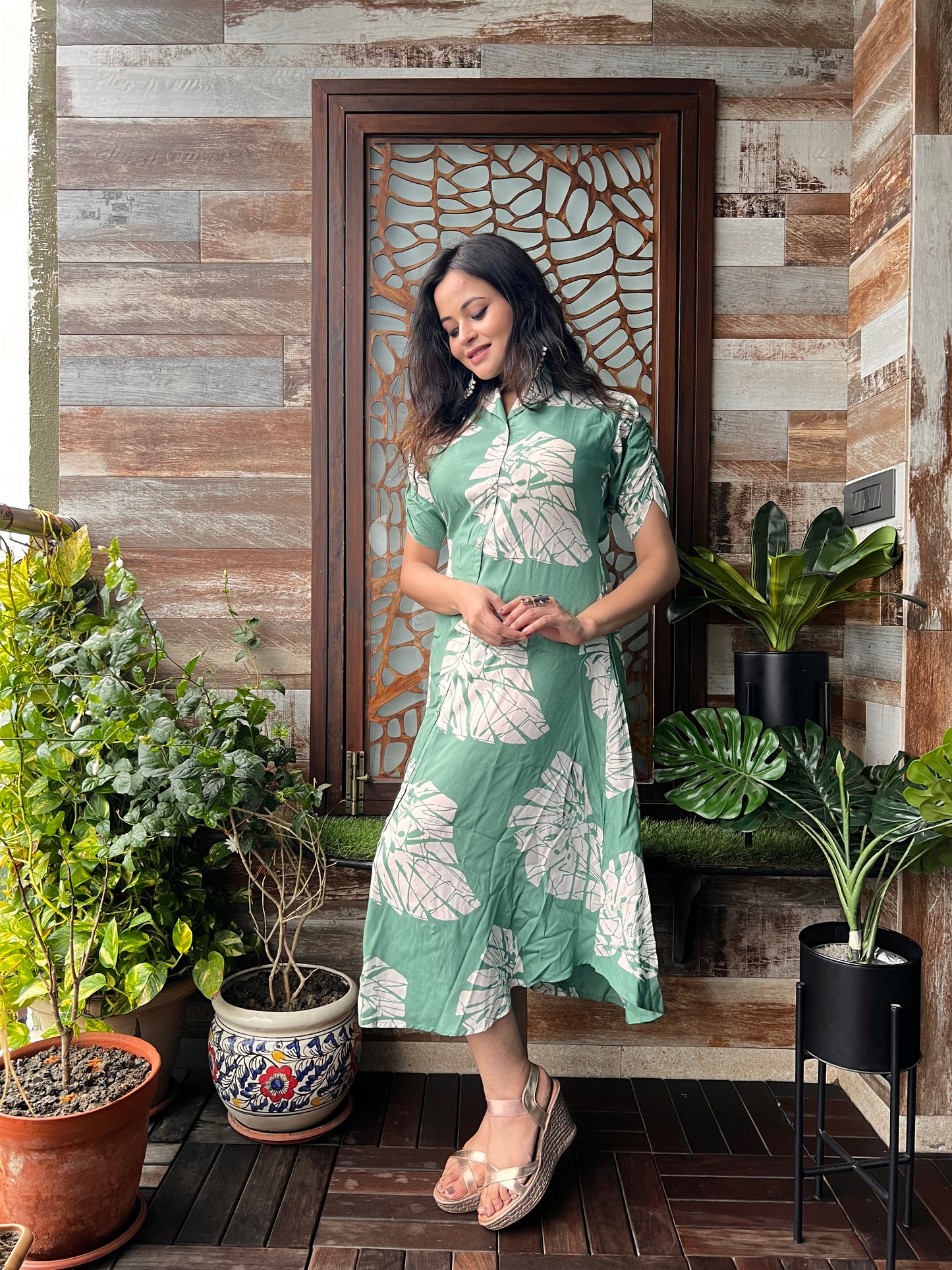 PARROT GREEN MIDI DRESS