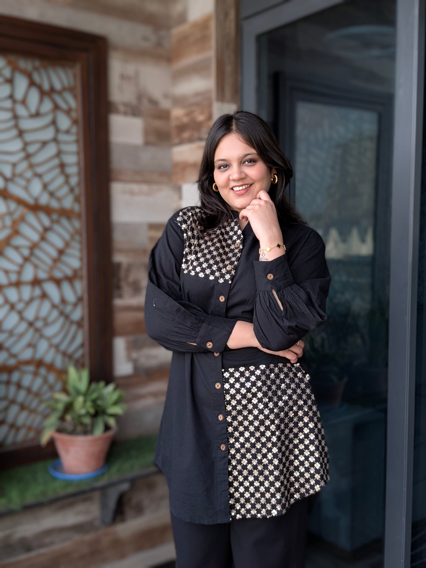 BLACK SEQUINS SHIRT DRESS